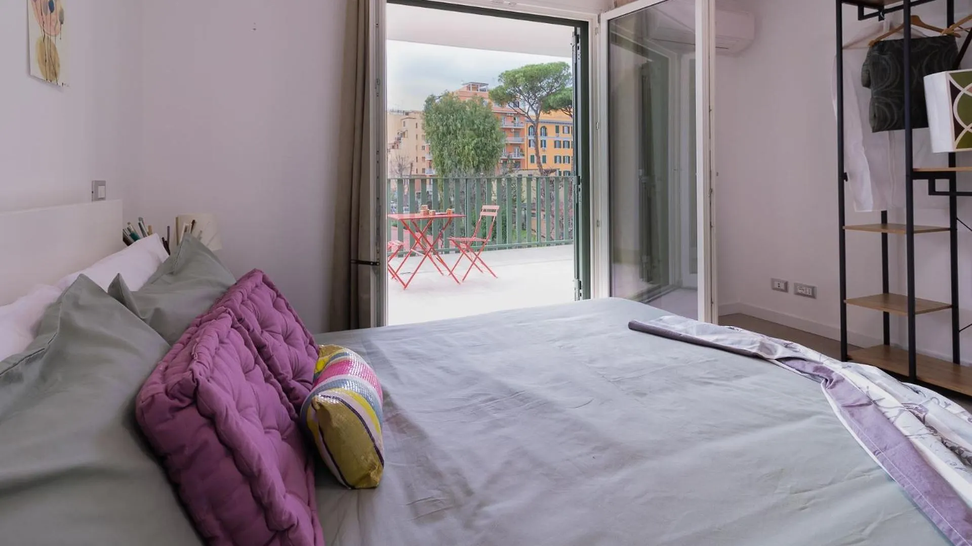Gentile - Terrace Pigneto Apartment Rome